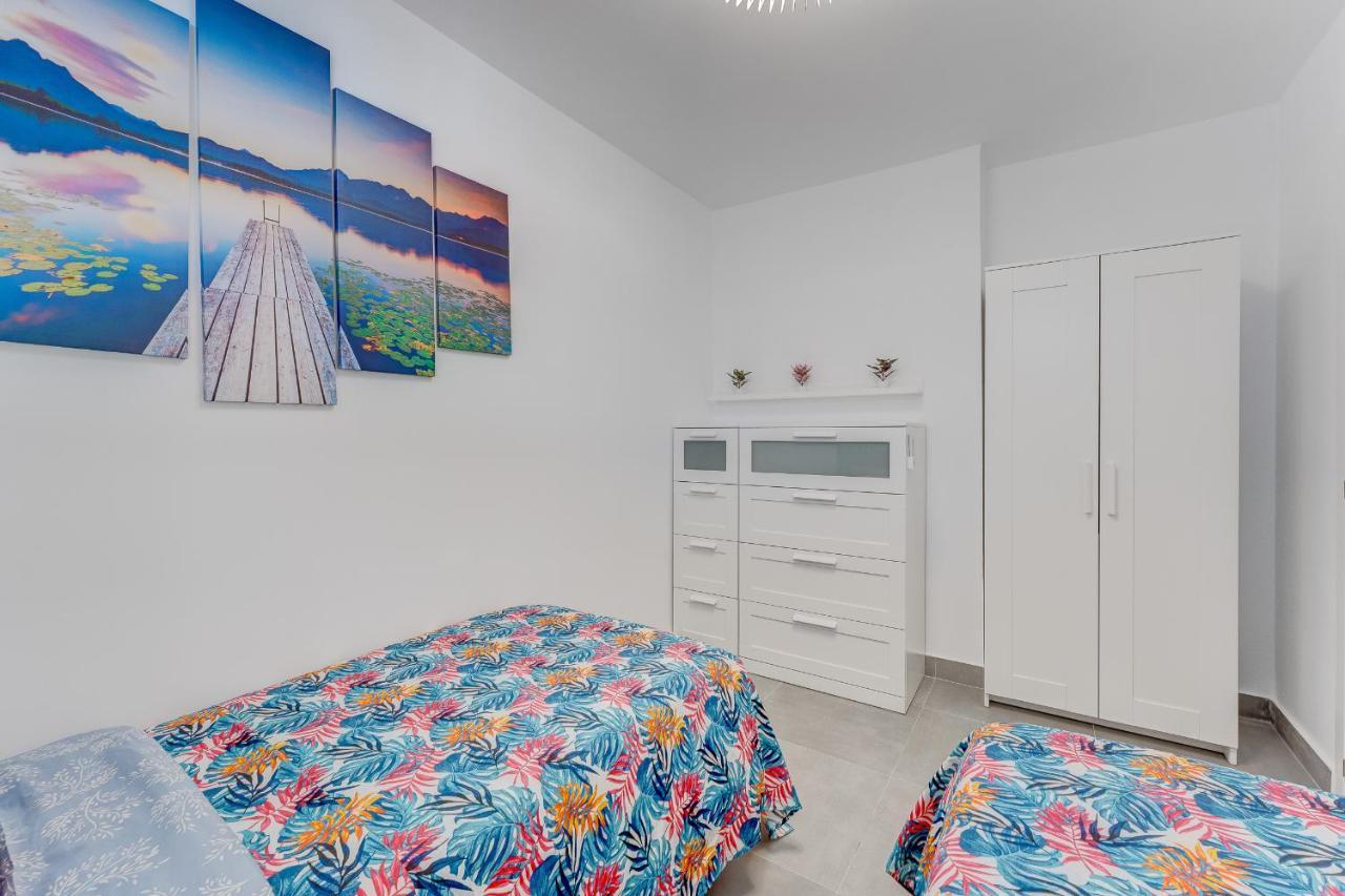 ארונה Loscristianos Luxury Aircon Sunny Aptm Sea View מראה חיצוני תמונה